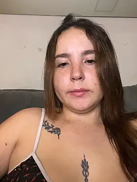 m0ranguinh0s2 online show from May 20, 2:19 am