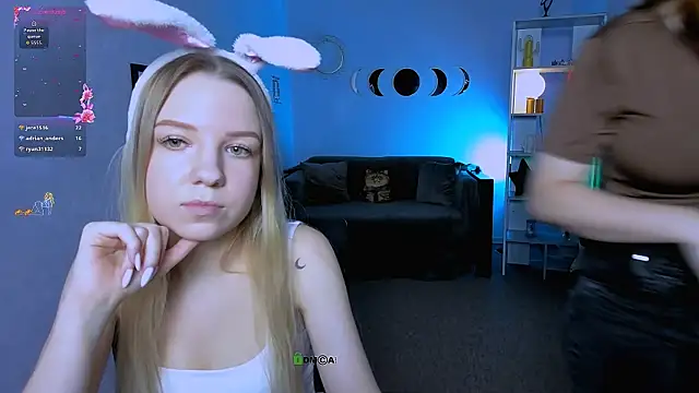 violett moons online show from September 18, 2:59 pm