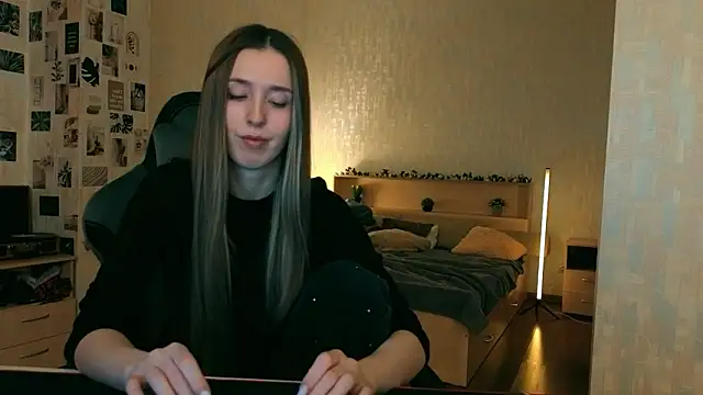 yourrdanceteacher online show from February 7, 7:29 pm