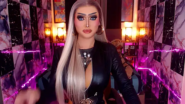 IndestructibleLily online show from December 4, 1:19 am