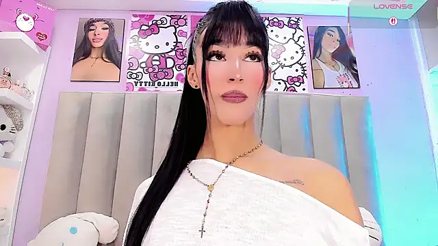 Snapshot of Ariana_Keyss chatting on October 17, 3:21 am Ariana Keyss online show from October 17, 3:21 am