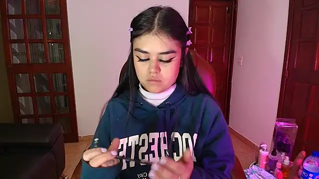 Mia Morelli  online show from November 6, 3:45 am