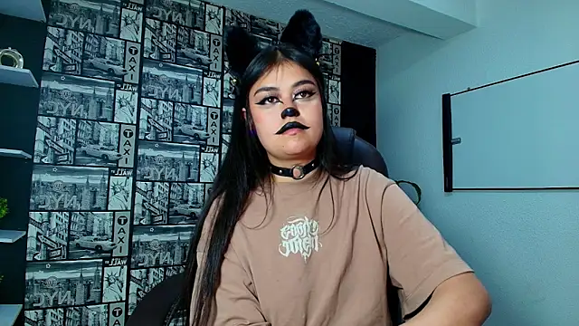 Mia Morelli  online show from October 2, 4:50 am