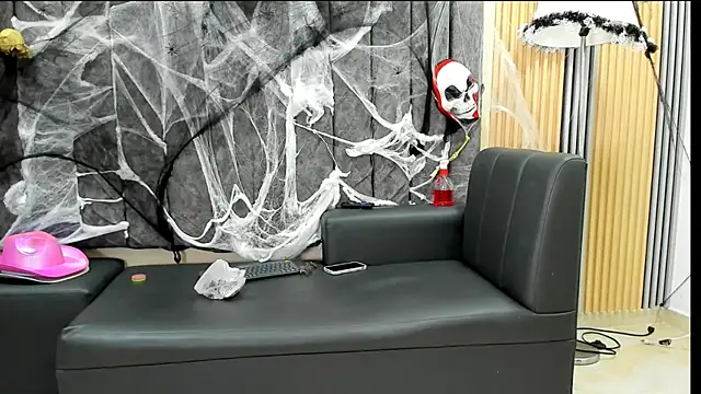 soffy west online show from October 23, 1:17 pm