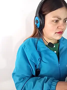 Snapshot of LUCIANA__99 chatting on September 11, 1:55 pm LUCIANA 99 online show from September 11, 1:55 pm