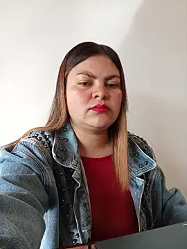 LUCIANA  99 online show from October 22, 1:27 pm