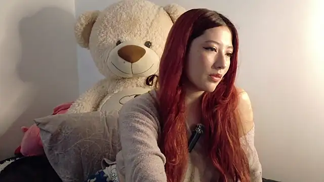 lunnaa  online show from November 27, 2:58 am