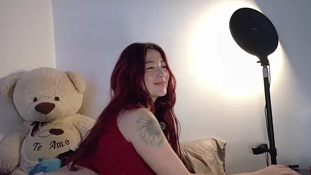 lunnaa  online show from January 12, 5:34 am