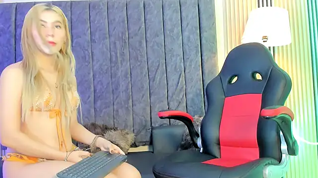 rubby lux online show from September 26, 1:53 pm