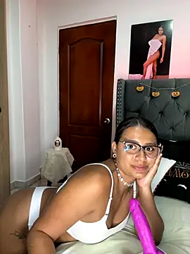 ema zoe online show from October 22, 12:15 am