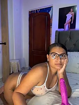 ema zoe online show from November 28, 12:24 am