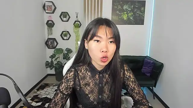 LunaPurrr online show from October 3, 11:21 pm