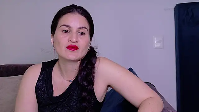 Snapshot of lizdevine chatting on October 7, 4:11 pm lizdevine online show from October 7, 4:11 pm