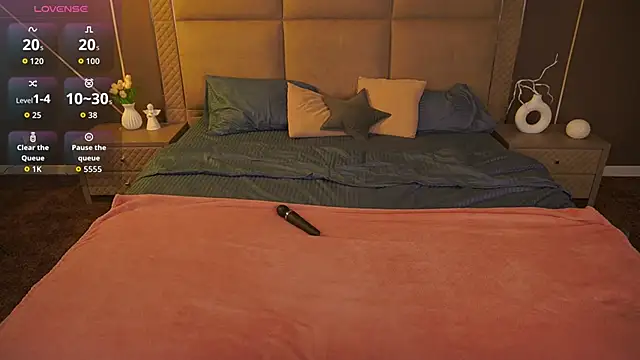 Snapshot of GabriellaJass chatting on September 20, 9:35 pm GabriellaJass online show from September 20, 9:35 pm