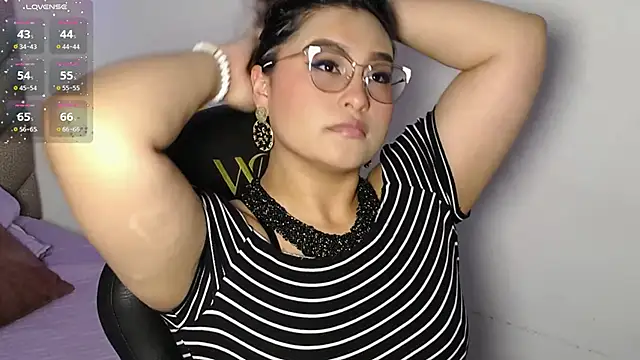 Snapshot of heluejamil chatting on October 20, 7:39 pm heluejamil online show from October 20, 7:39 pm