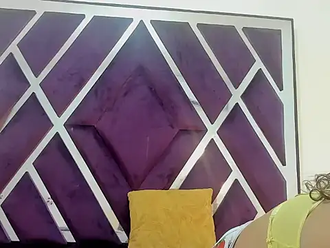 luzenaasm online show from September 21, 6:12 am