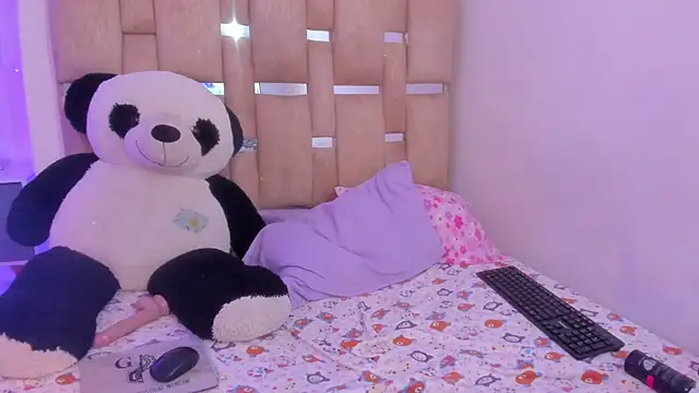 JulianaCarter online show from November 29, 4:22 pm