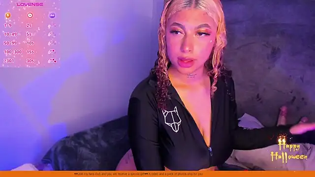 Sienna Lux online show from October 17, 1:03 pm