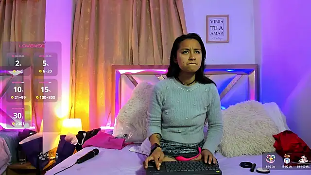 Snapshot of bravepetunia chatting on October 20, 1:03 pm bravepetunia online show from October 20, 1:03 pm