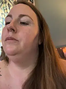 Snapshot of Domimommy420 chatting on September 20, 6:50 pm Domimommy420 online show from September 20, 6:50 pm