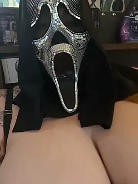 Snapshot of Domimommy420 chatting on October 31, 8:02 pm Domimommy420 online show from October 31, 8:02 pm