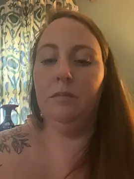 Snapshot of Domimommy420 chatting on October 1, 9:42 pm Domimommy420 online show from October 1, 9:42 pm