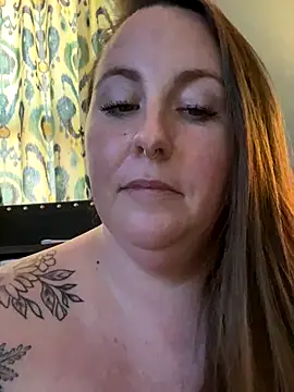 Snapshot of Domimommy420 chatting on September 21, 7:45 pm Domimommy420 online show from September 21, 7:45 pm