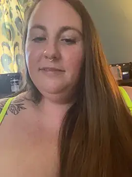 Snapshot of Domimommy420 chatting on October 22, 7:52 pm Domimommy420 online show from October 22, 7:52 pm