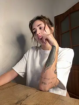 vexlana online show from October 15, 1:57 pm