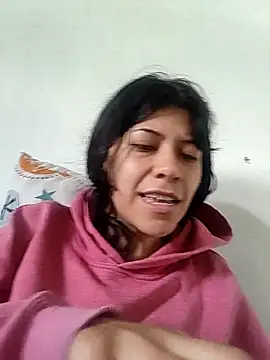 Raven Rouge  online show from September 24, 1:10 pm