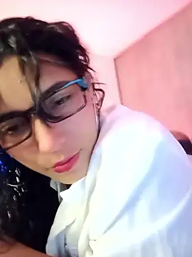 Vikyvoyeur online show from May 8, 3:10 am