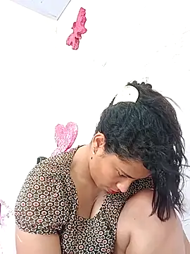 Vikyvoyeur online show from August 2, 8:12 pm