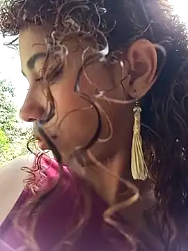 Vikyvoyeur online show from October 2, 4:56 pm