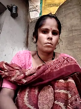 Snapshot of Hot-ilaiy chatting on October 9, 12:20 pm Hot-ilaiy online show from October 9, 12:20 pm