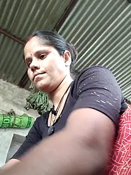 Snapshot of Hot-ilaiy chatting on October 26, 8:32 am Hot-ilaiy online show from October 26, 8:32 am