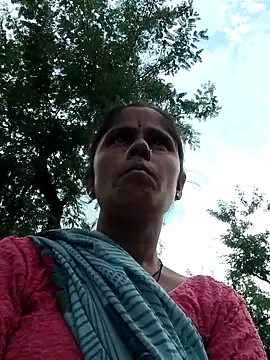 Snapshot of Hot-ilaiy chatting on September 27, 9:38 am Hot-ilaiy online show from September 27, 9:38 am