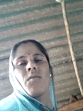 Snapshot of Hot-ilaiy chatting on September 29, 10:42 am Hot-ilaiy online show from September 29, 10:42 am