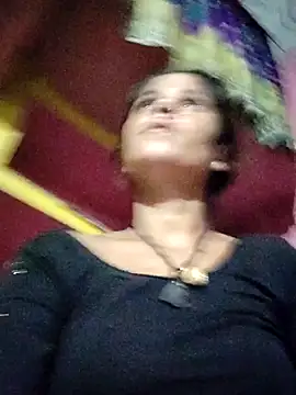 Snapshot of Hot-ilaiy chatting on October 11, 2:31 pm Hot-ilaiy online show from October 11, 2:31 pm