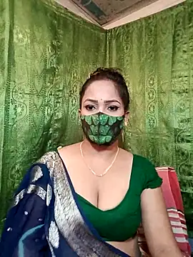 Snapshot of Payel_50 chatting on September 22, 4:27 pm Payel 50 online show from September 22, 4:27 pm