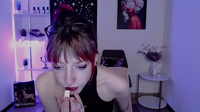 AveryLia online show from September 8, 11:26 pm