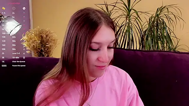 Snapshot of NanaMertins chatting on September 20, 1:16 am NanaMertins online show from September 20, 1:16 am