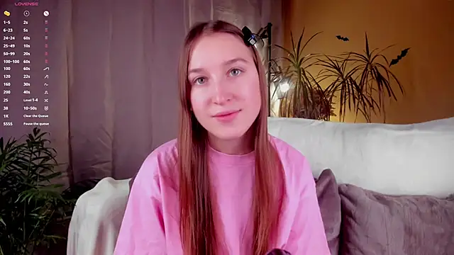 Snapshot of NanaMertins chatting on November 1, 1:10 am NanaMertins online show from November 1, 1:10 am