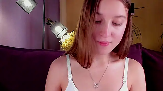 Snapshot of NanaMertins chatting on October 19, 1:29 am NanaMertins online show from October 19, 1:29 am