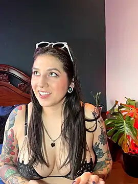 Snapshot of isa__vellum chatting on September 8, 3:11 pm isa vellum online show from September 8, 3:11 pm