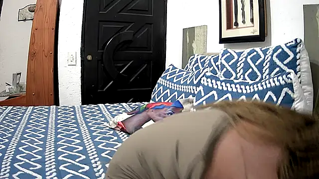 Snapshot of CandyNaynay chatting on October 7, 7:40 pm CandyNaynay online show from October 7, 7:40 pm