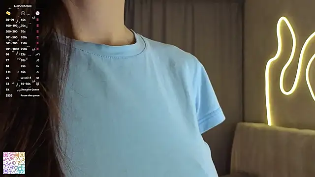 Snapshot of MinaMancilla chatting on October 4, 4:18 am MinaMancilla online show from October 4, 4:18 am