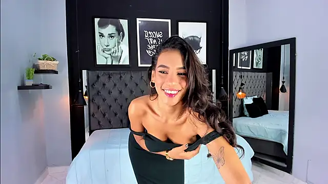 Snapshot of kitty_collins_ chatting on October 12, 1:57 pm kitty collins online show from October 12, 1:57 pm