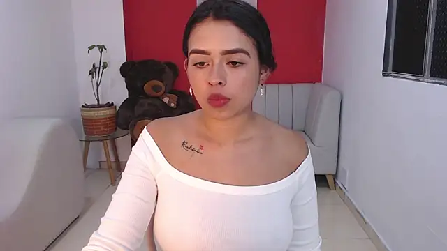 Snapshot of naia_sweetsex chatting on September 21, 9:02 pm naia sweetsex online show from September 21, 9:02 pm