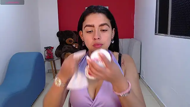 Snapshot of naia_sweetsex chatting on October 11, 1:58 pm naia sweetsex online show from October 11, 1:58 pm