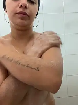 Snapshot of Isaa-Sweet chatting on September 27, 1:40 pm Isaa-Sweet online show from September 27, 1:40 pm